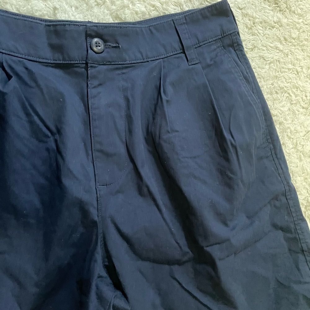 Hollister Men's Dark Blue Flat Front Shorts - Picture 3 of 12